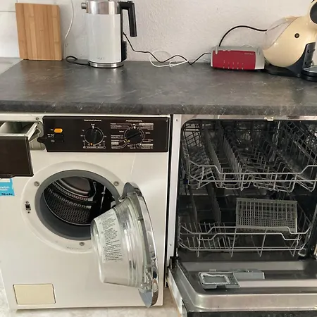 Gemuetliches Ganzes Apartment, Selbst Check In Kueche Parkplatz Waschmaschine Kamin Terrasse Garten,Eigene Dusche Und Wc Appartamento Duisburgo