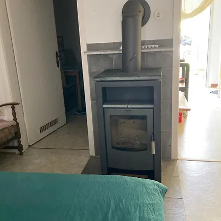 Appartement Gemuetliches Ganzes Apartment, Selbst Check In Kueche Parkplatz Waschmaschine Kamin Terrasse Garten,eigene Dusche Und Wc *