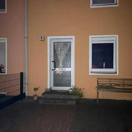 Gemuetliches Ganzes Apartment, Selbst Check In Kueche Parkplatz Waschmaschine Kamin Terrasse Garten,eigene Dusche Und Wc Appartement *