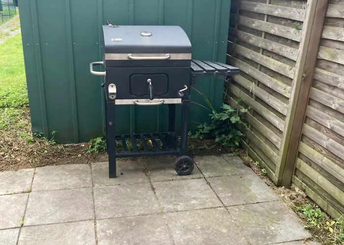 Apartmán Gemuetliches Ganzes Kueche Parkplatz Waschmaschine Kamin Terrasse Garten, Keine Duisburg